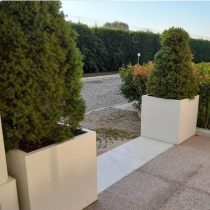 Dış Mekan Büyük Kare Beton Saksı - 60x60x60cm - 216 Litre