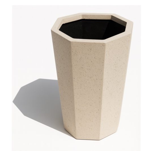 sekizgen-beton-saksi-buyuk-beton-saksi