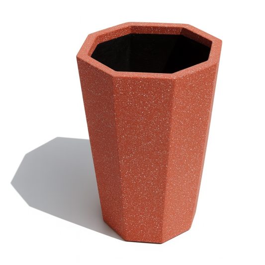 sekizgen-beton-saksi-buyuk-beton-saksi